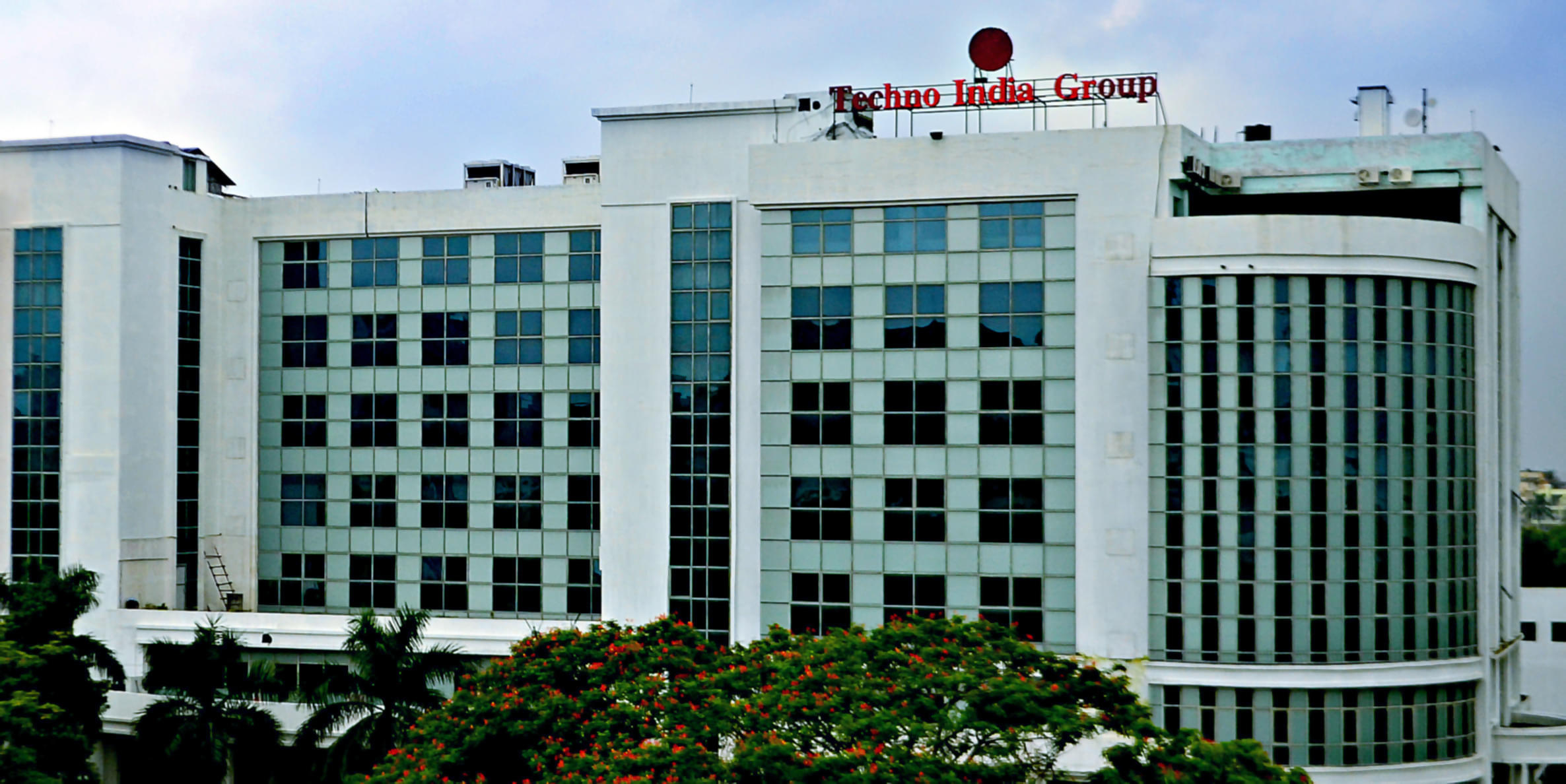 Techno India University Powered by Emversity Photo Album photo 3